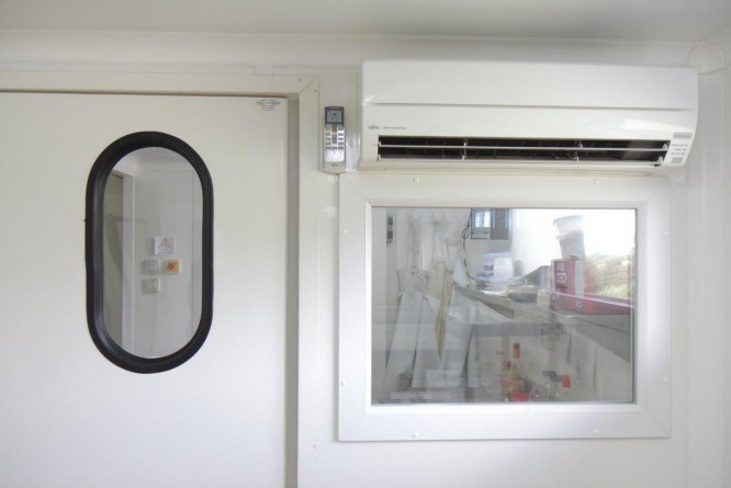 Fromagerie-Chassis-fixe-Climatisation-reversible.jpg